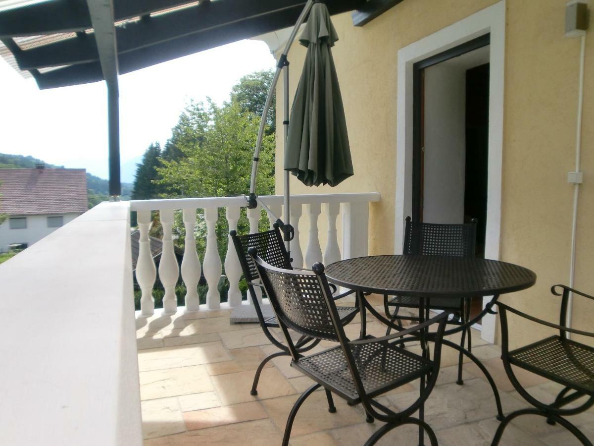 Garten- & Loggia-Appartement Herrenhaus Dellach im Drautal Bagian luar foto